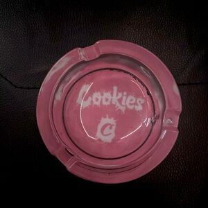 Pink, glass, Cookies ash tray